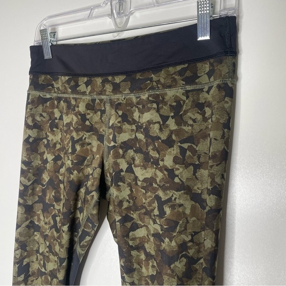 Lululemon Run Inspire Crop II Leggings 23” Mystic Jungle Fatigue Green Size 6 - Picture 5 of 9